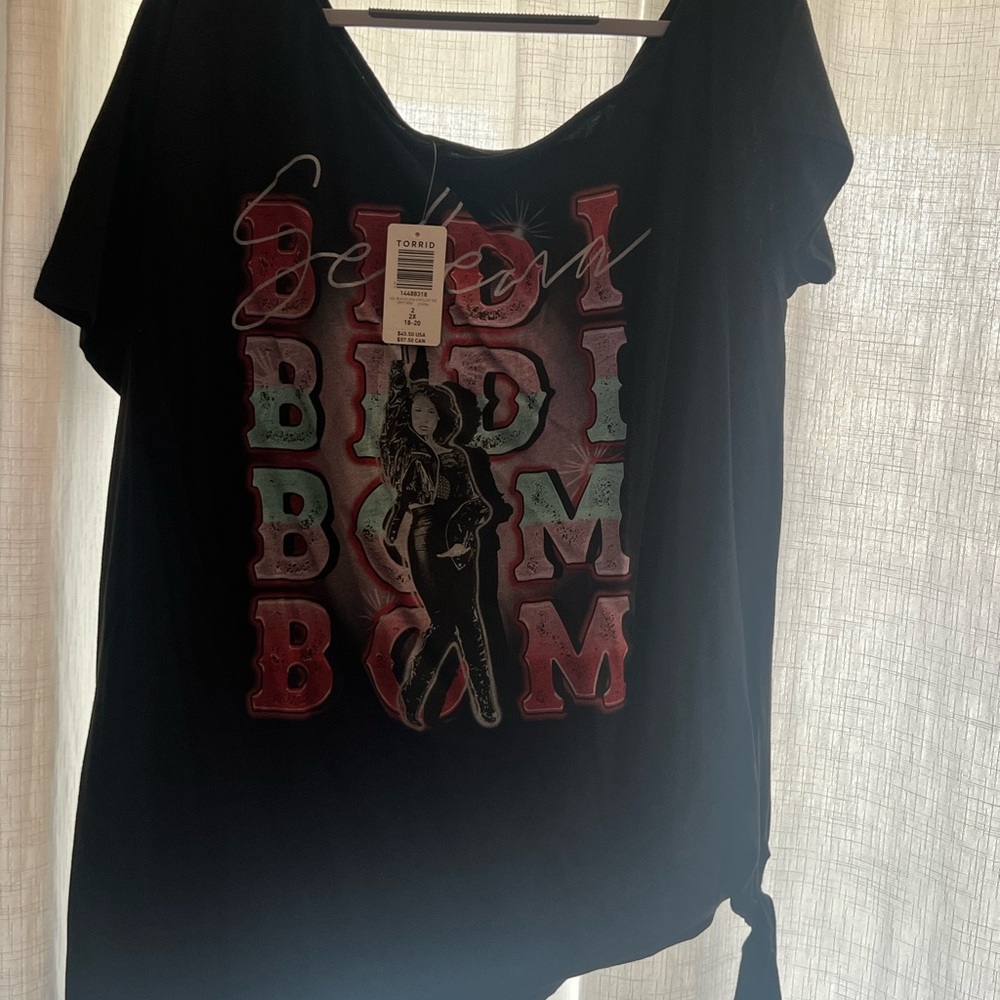 Torrid Black Graphic Women's Top-Selena